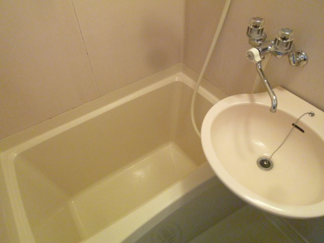 エスコート・ユーアイ その他14