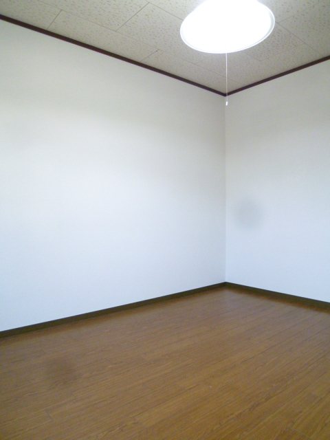 エスコート・ユーアイ その他18