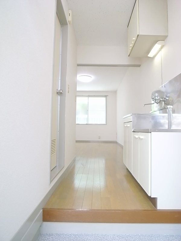 サラーム松原 玄関