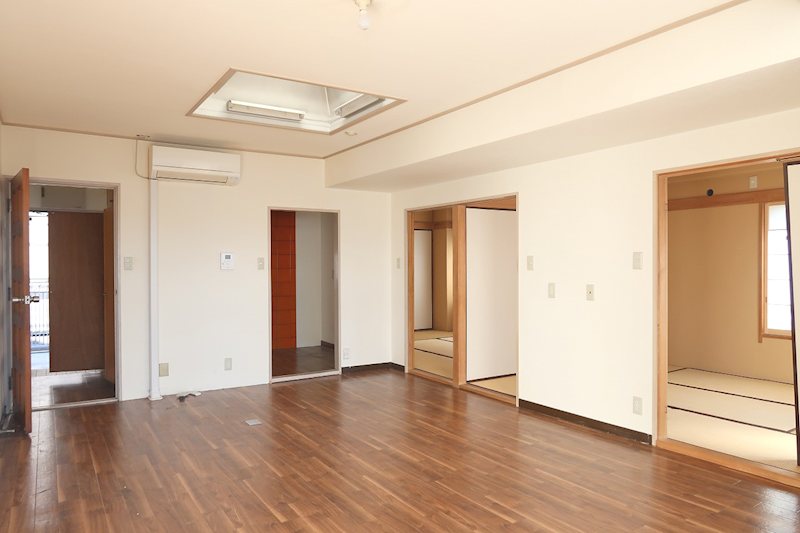 橘ビル リビング