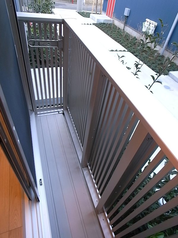 ウリッセ梅ヶ丘   ベランダ