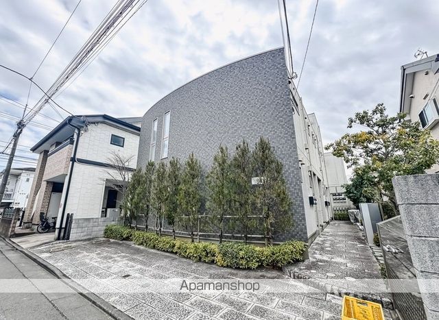 パラディ成城 102号室 外観