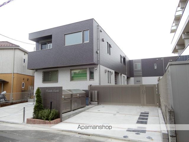 Ｇｒａｎｄｅ　Ｖａｒｉｏ（グランヴァリオ） 104号室 外観