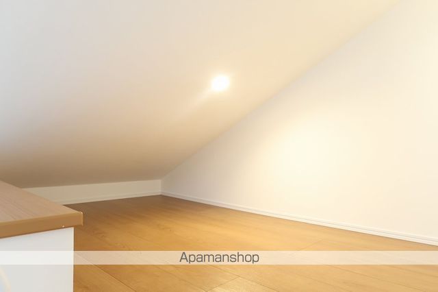 ヒューゲルハイム その他25