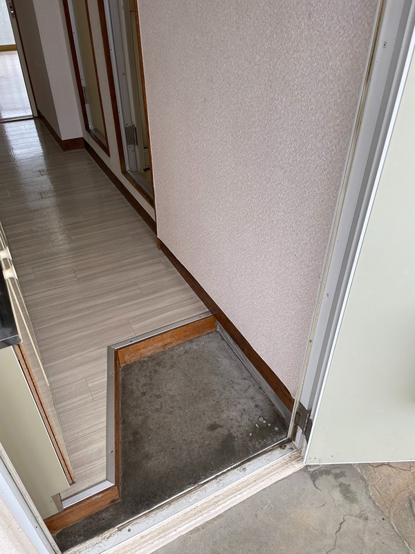 コーポ藤が丘 玄関