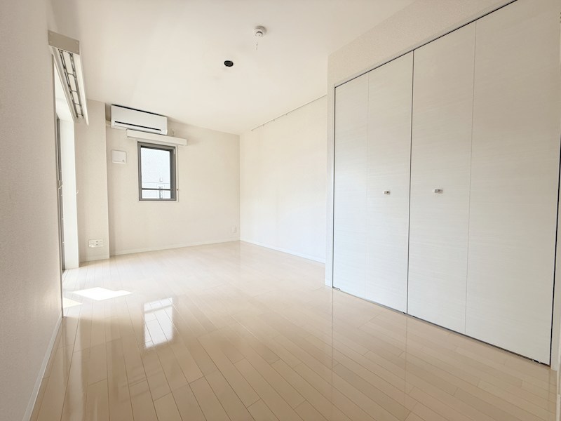 アヴィターレ小山  リビング
