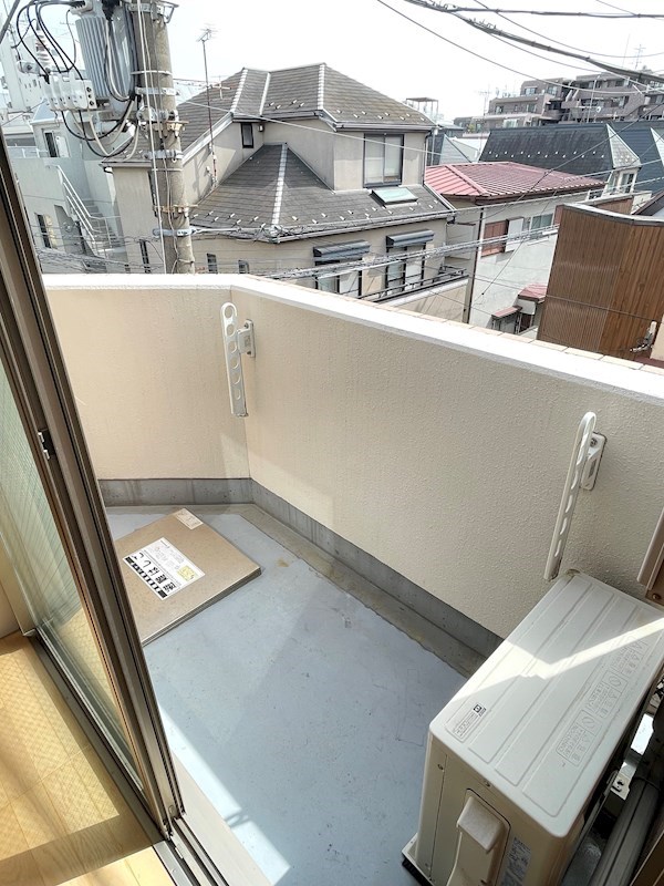 アヴィターレ目黒 ベランダ