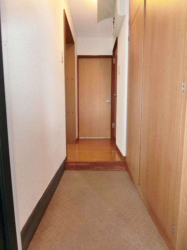 山王サクラマンション 玄関