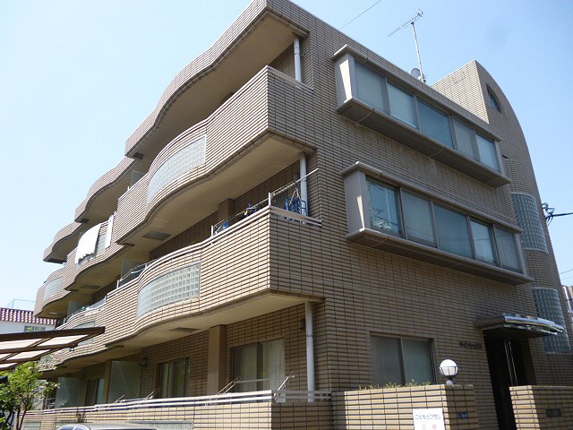 マインシュロス 303号室 外観