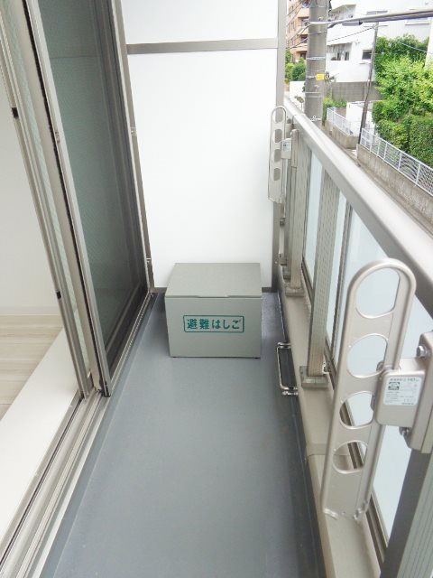 アリュール日吉 ベランダ