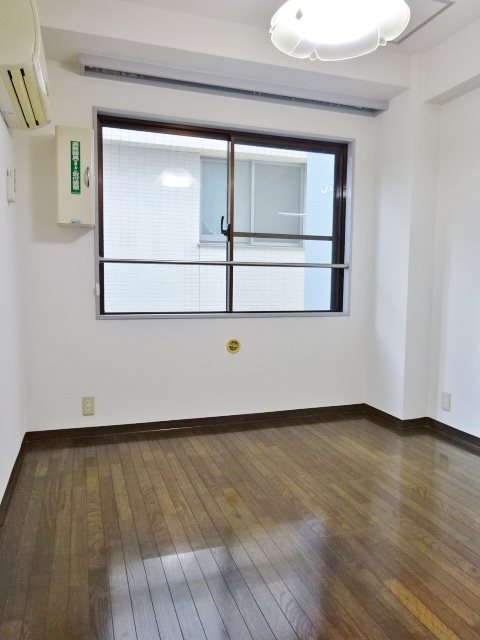 石井ビル ベッドルーム