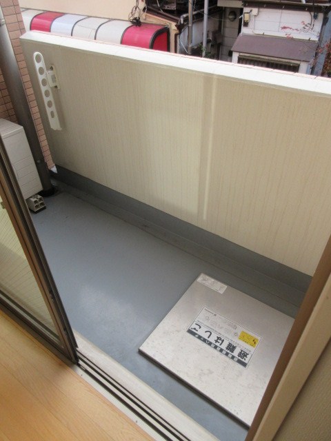 アヴィターレ目黒 ベランダ