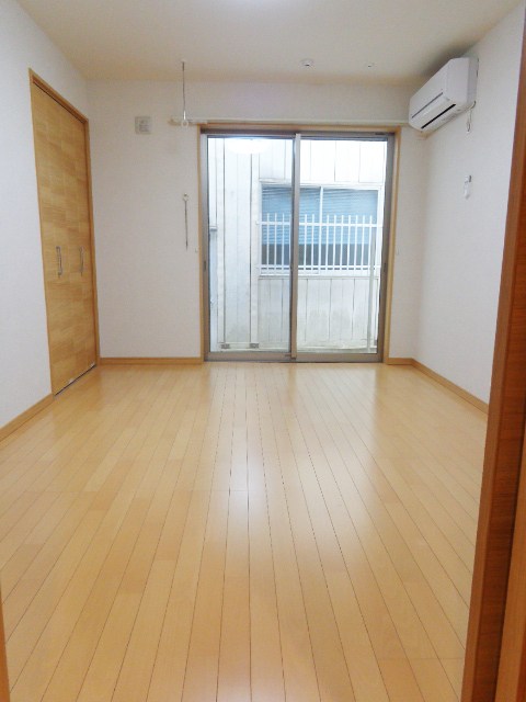 PROGRESS  リビング