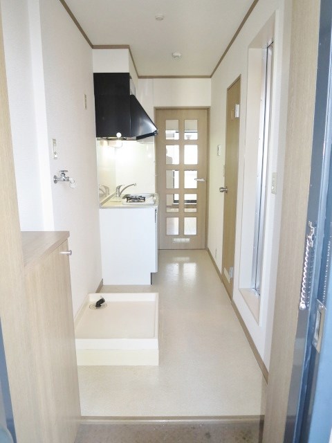 メゾントランタン  玄関