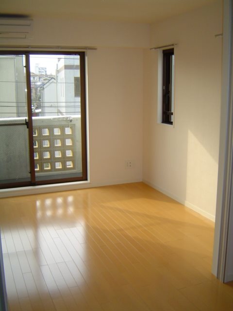 WELL House　東大井 リビング