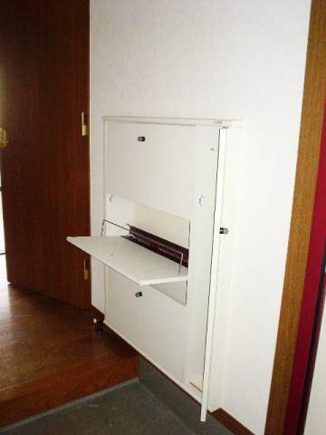 アーバンロジェ 玄関