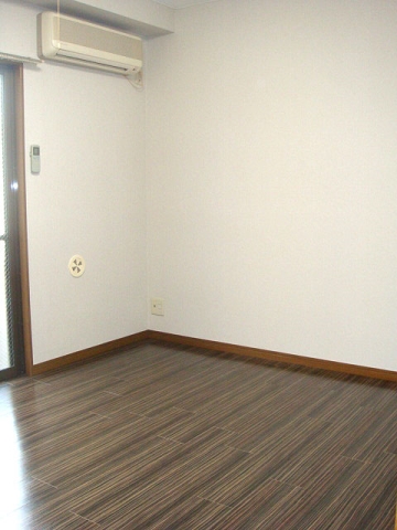 アーバンロジェ リビング