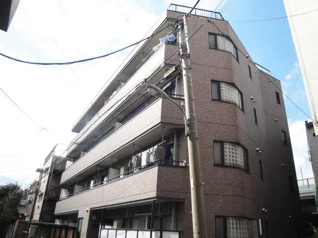 メゾンエスト 402号室 外観