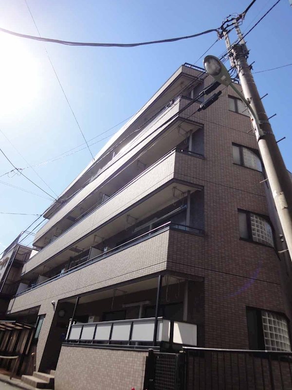 メゾンエスト 402号室 外観