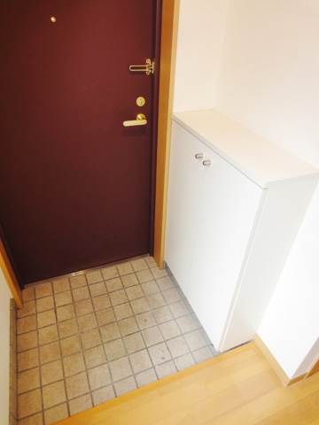 メゾン・ド・千代田 玄関