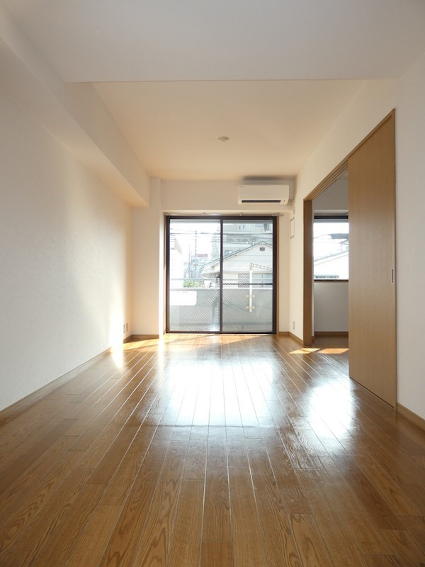 メーゾン俊2nd  リビング