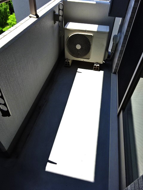 アヴィターレ小山  ベランダ