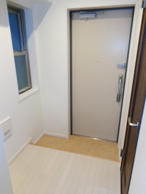 ルミエール ・ K  玄関