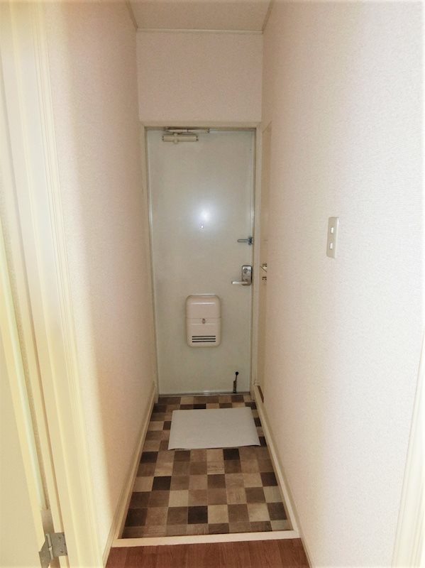 コーポアイリス 玄関