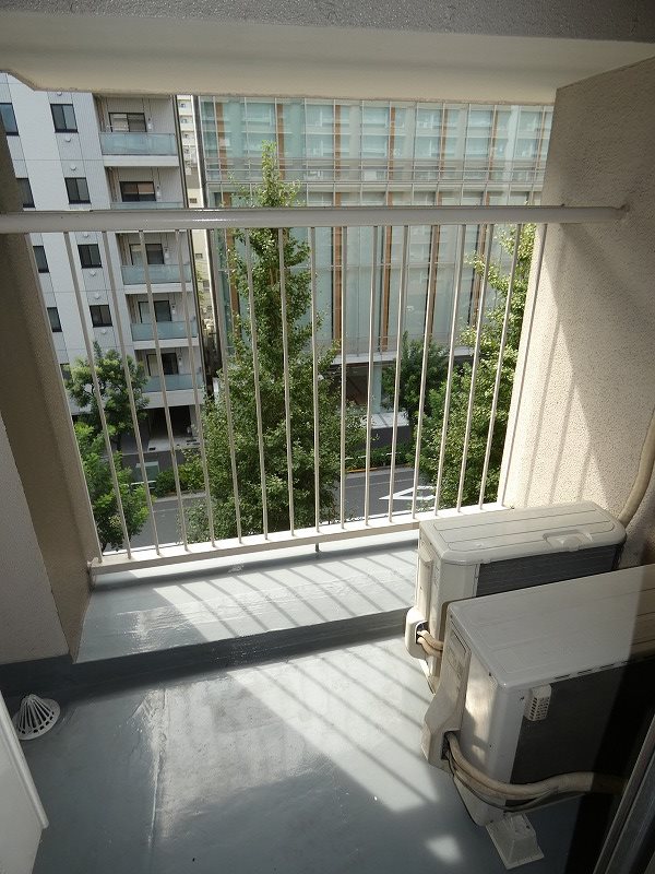 大森駅前住宅1号棟 ベランダ