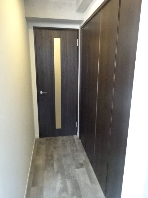 ロータス都立大学 玄関