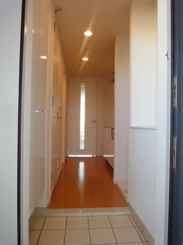 ケンジントンマンション大森WEST 玄関