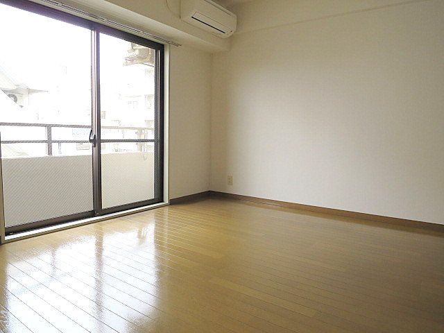 大井町プリンスハイツ  リビング