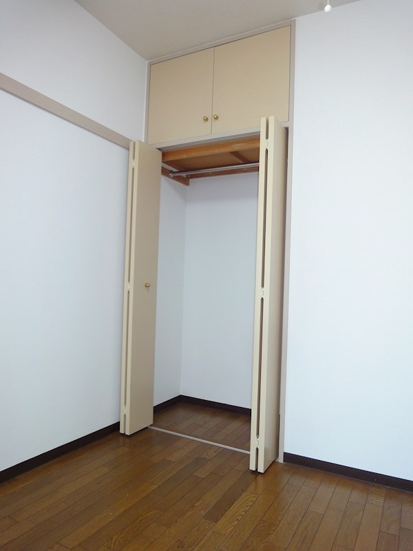 リバーサイドマンションB棟 ベッドルーム