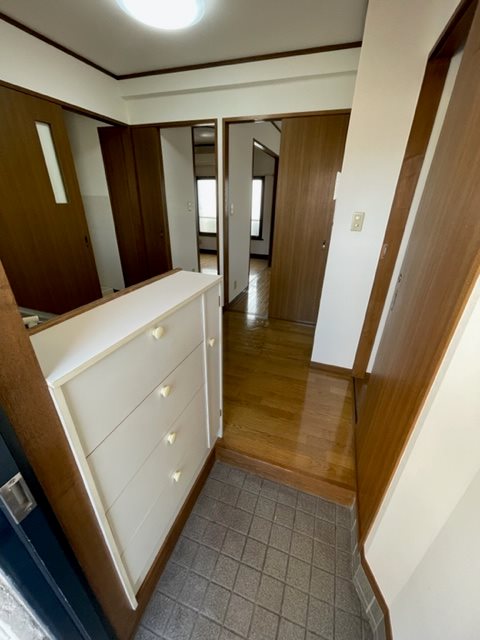 湯本ビル 玄関