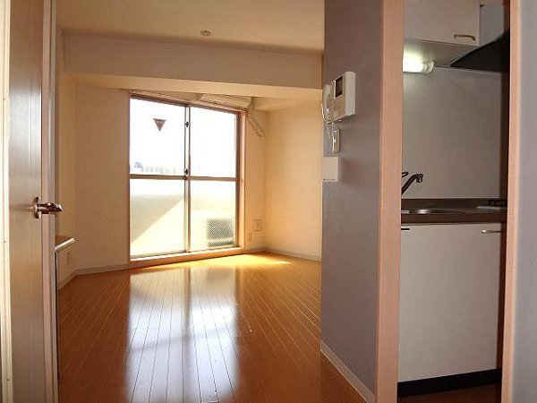 メゾン・ド・ゼファー リビング