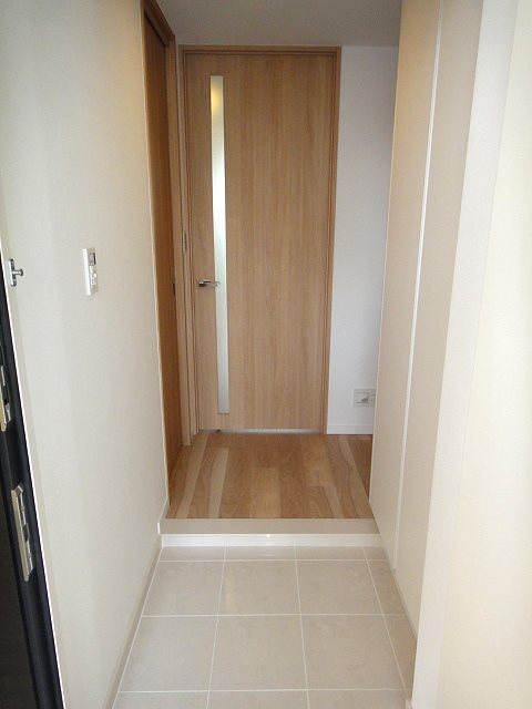 フレンシア大森山王 玄関