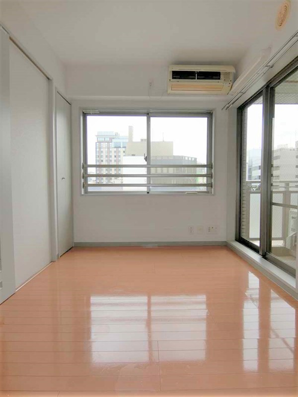 ロワール島津山南 リビング