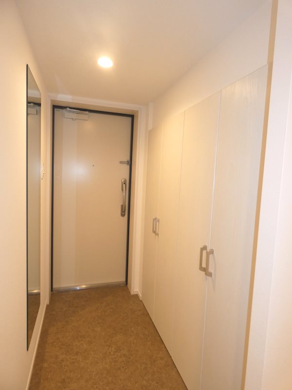 エルファーロ大井町 玄関