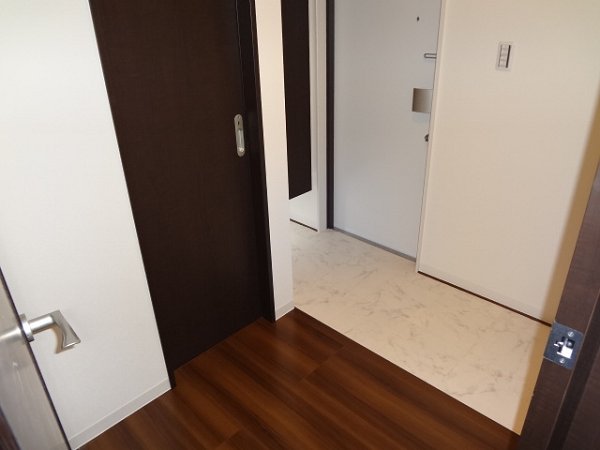 グランツラウム創美舎Ⅰ 玄関