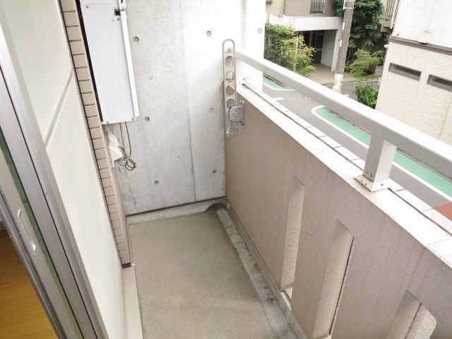 CUBE・1   ベランダ
