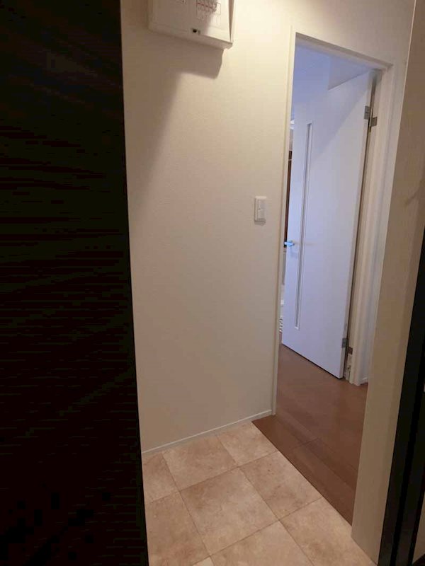 アンシャンテ中央 玄関