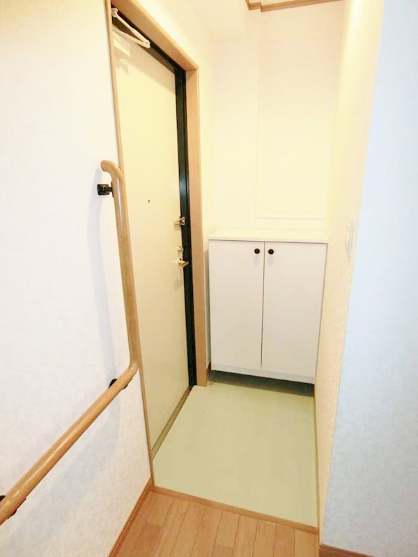 エーデルワイス 玄関