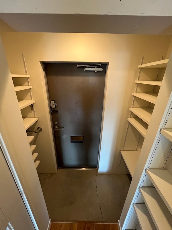 西小山アパートメント 玄関
