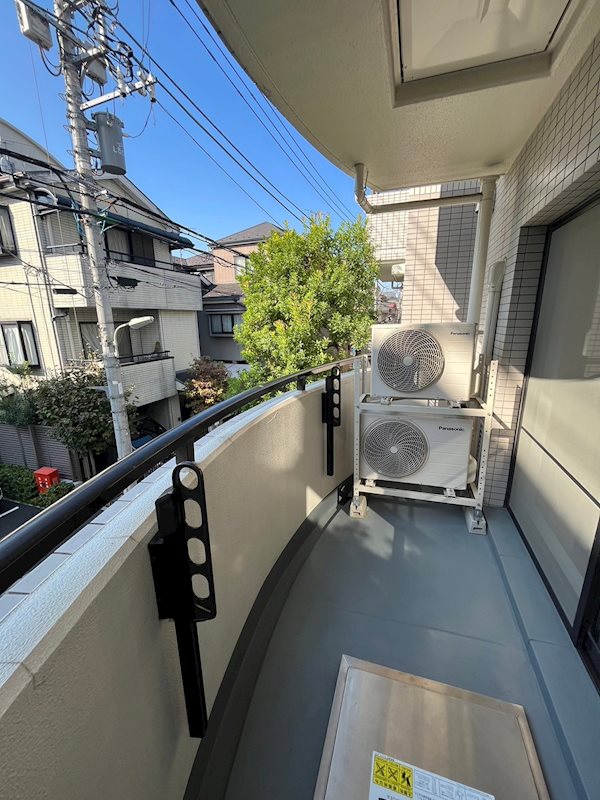 西小山アパートメント ベランダ