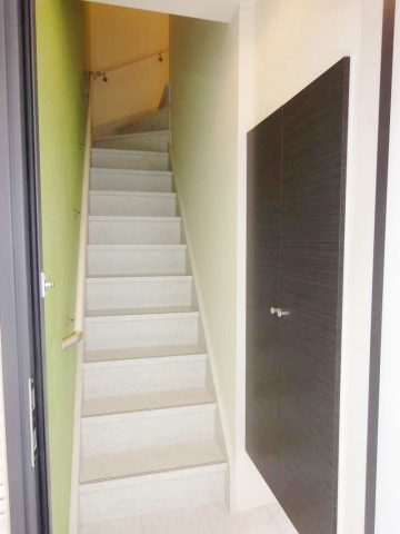 ALLURE仲六郷  玄関