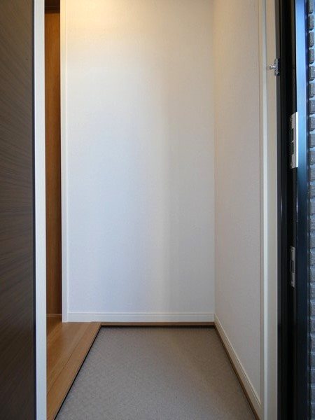 グランドパレス大森 玄関