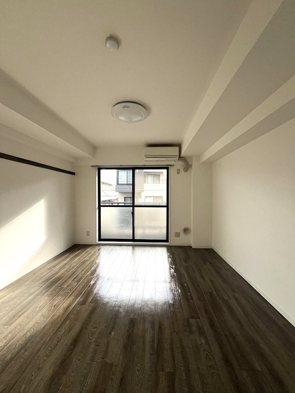 ステラトーショウ  リビング