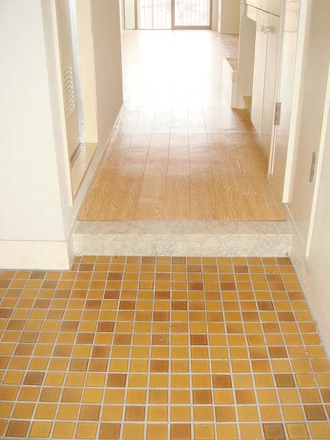 三越ゼームス坂マンション 玄関