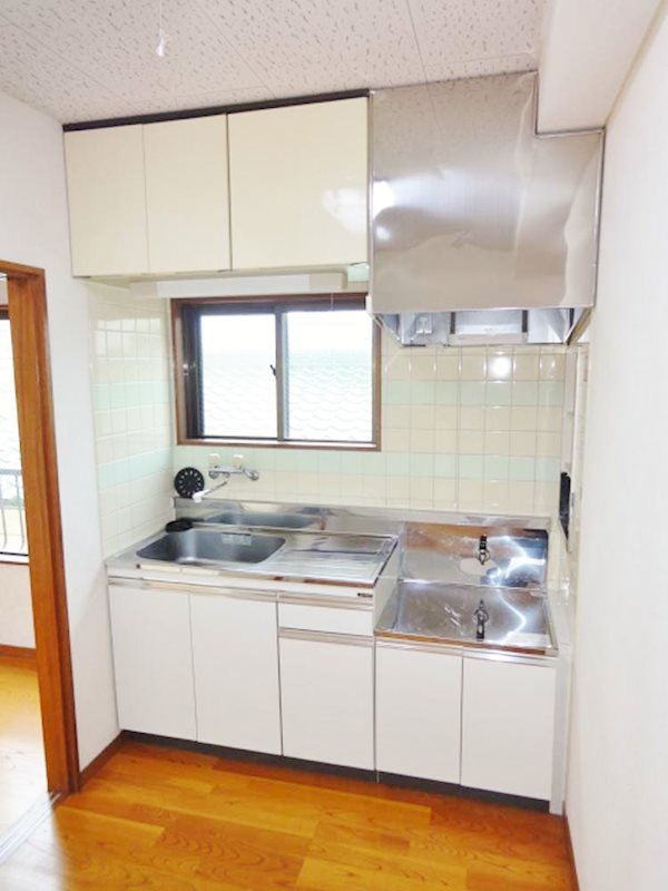 ホワイトホルン キッチン