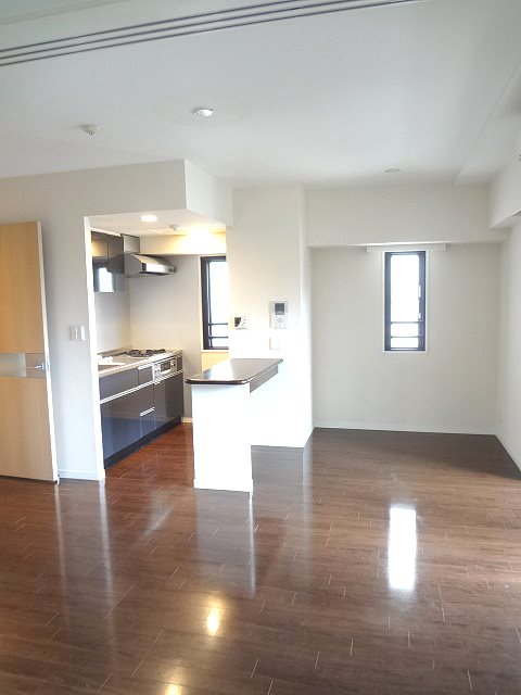 エスティメゾン大井仙台坂 リビング